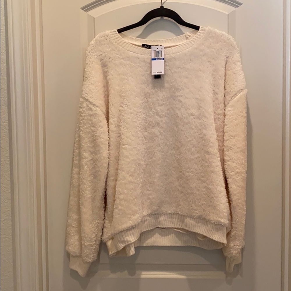 NWT Super soft & cozy top - size XL